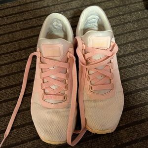 Nike air size US 8- Eu 39